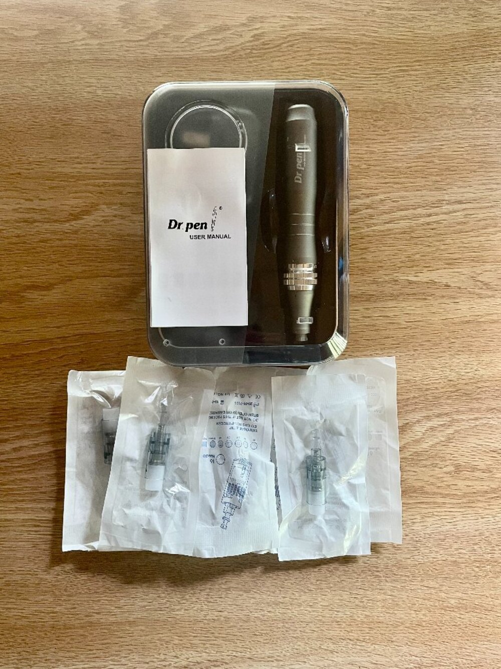 Dr.pen M8 microneedle pen with X7 16 needle disposable cartridges